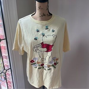 Embroidered Winnie the Pooh T-shirt